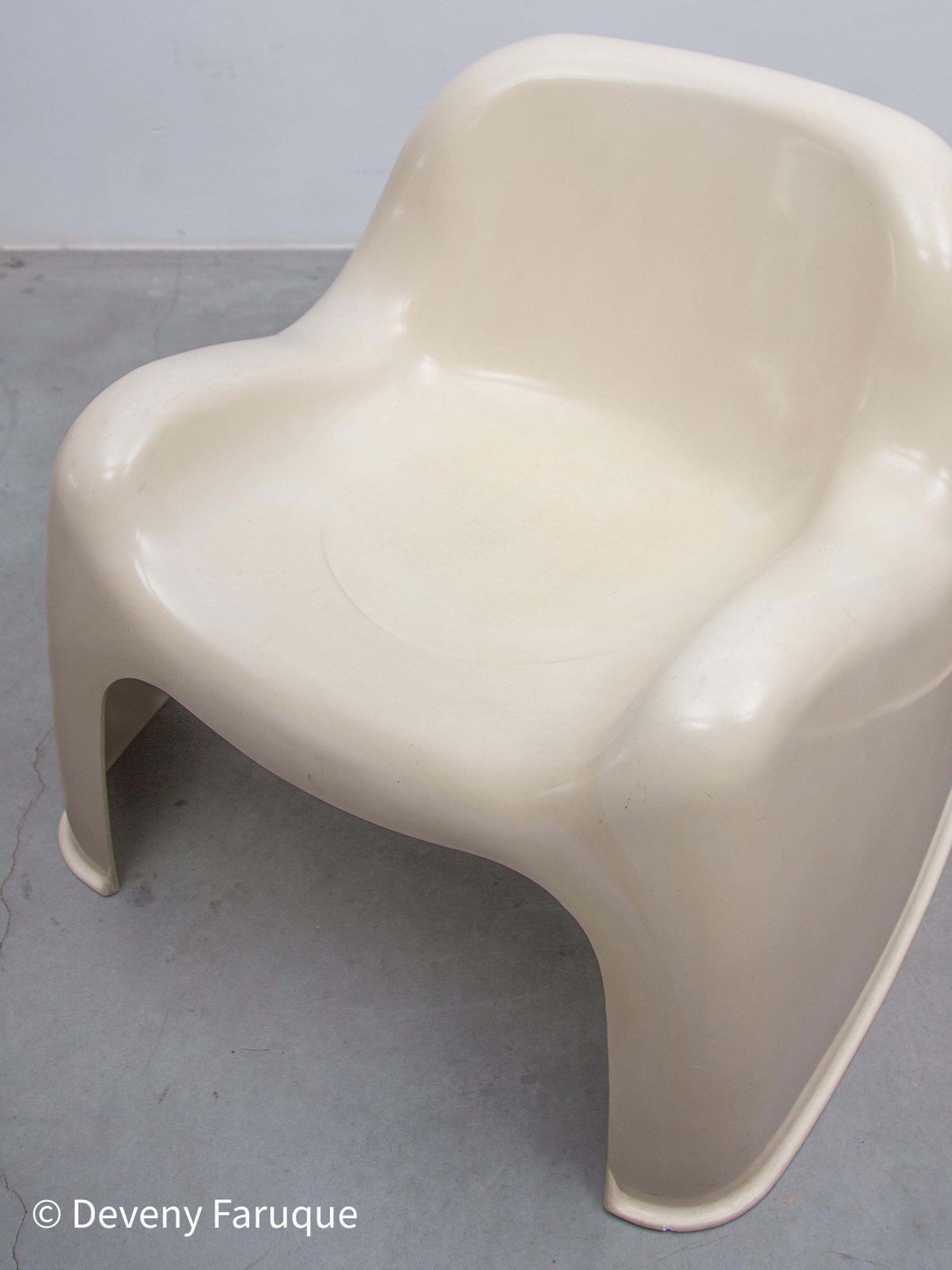 Furniture Space Age Set Of Two "Toga" Artemide Lounge Chairs Designed By Sergio Mazza photo