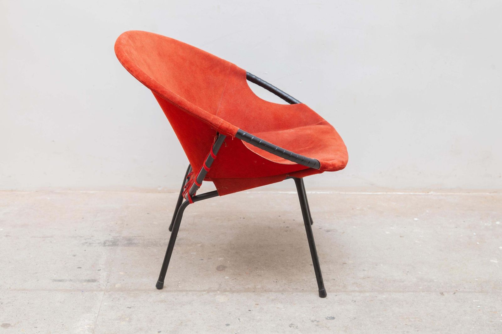 photo for sale Pair Of Yellow And Red Natural Suede Leather Lounge Fifties Chairs By Hans Olsen