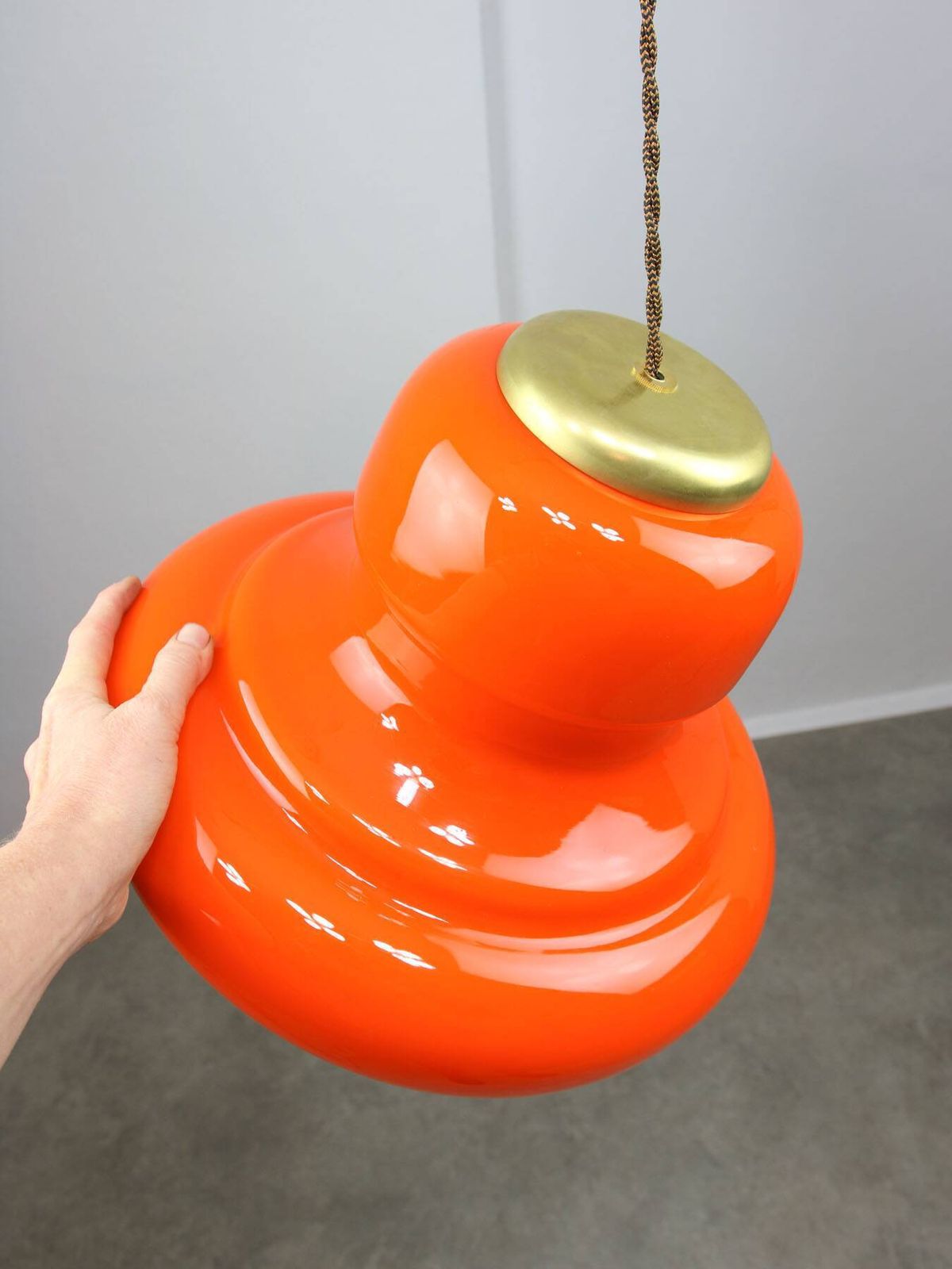 photo vintage Mid Century Italian Orange Glass And Brass Pendant Lamp
