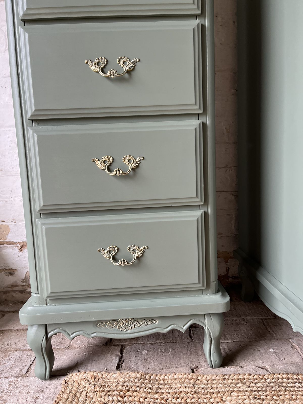 photo vinterior Beautiful Revamped Bedroom Set. Wardrobe,  5 Drawer Chest, 2 X 3 Drawer Bedsides