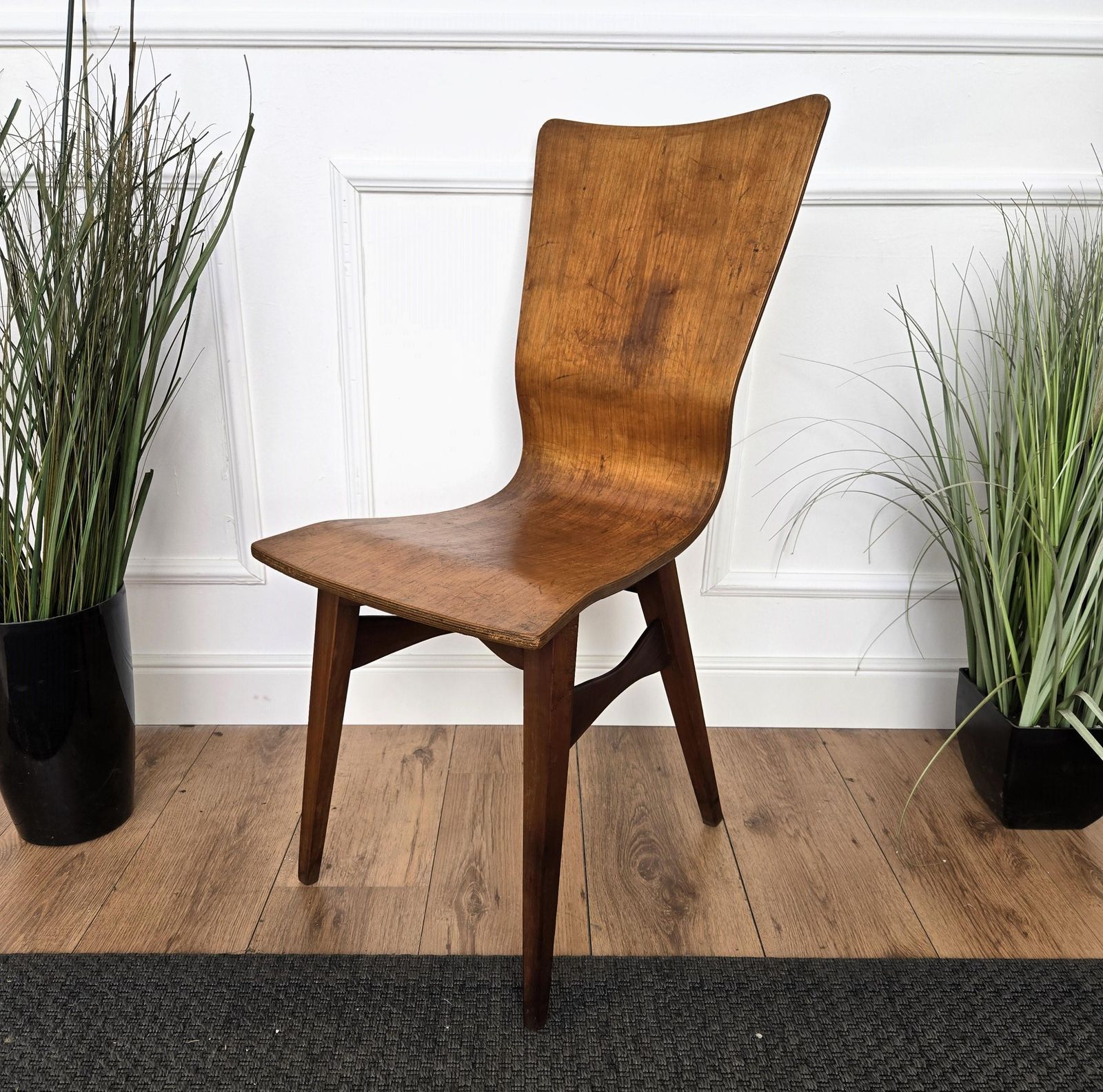 Mid Century Modern Italian Walnut Wood Side Lounge Chair photo 837.0