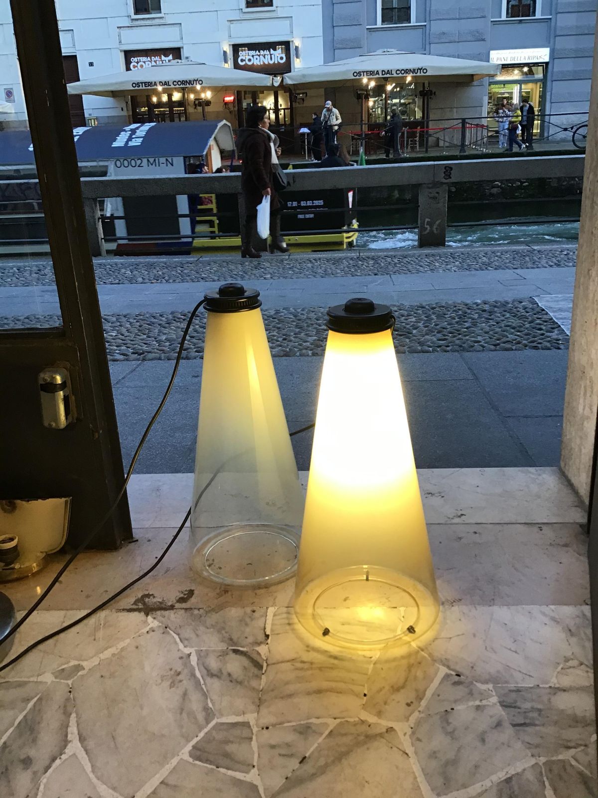 photo furniture Arteluce Couple Table Lamp Glass Metal 1975 Italy