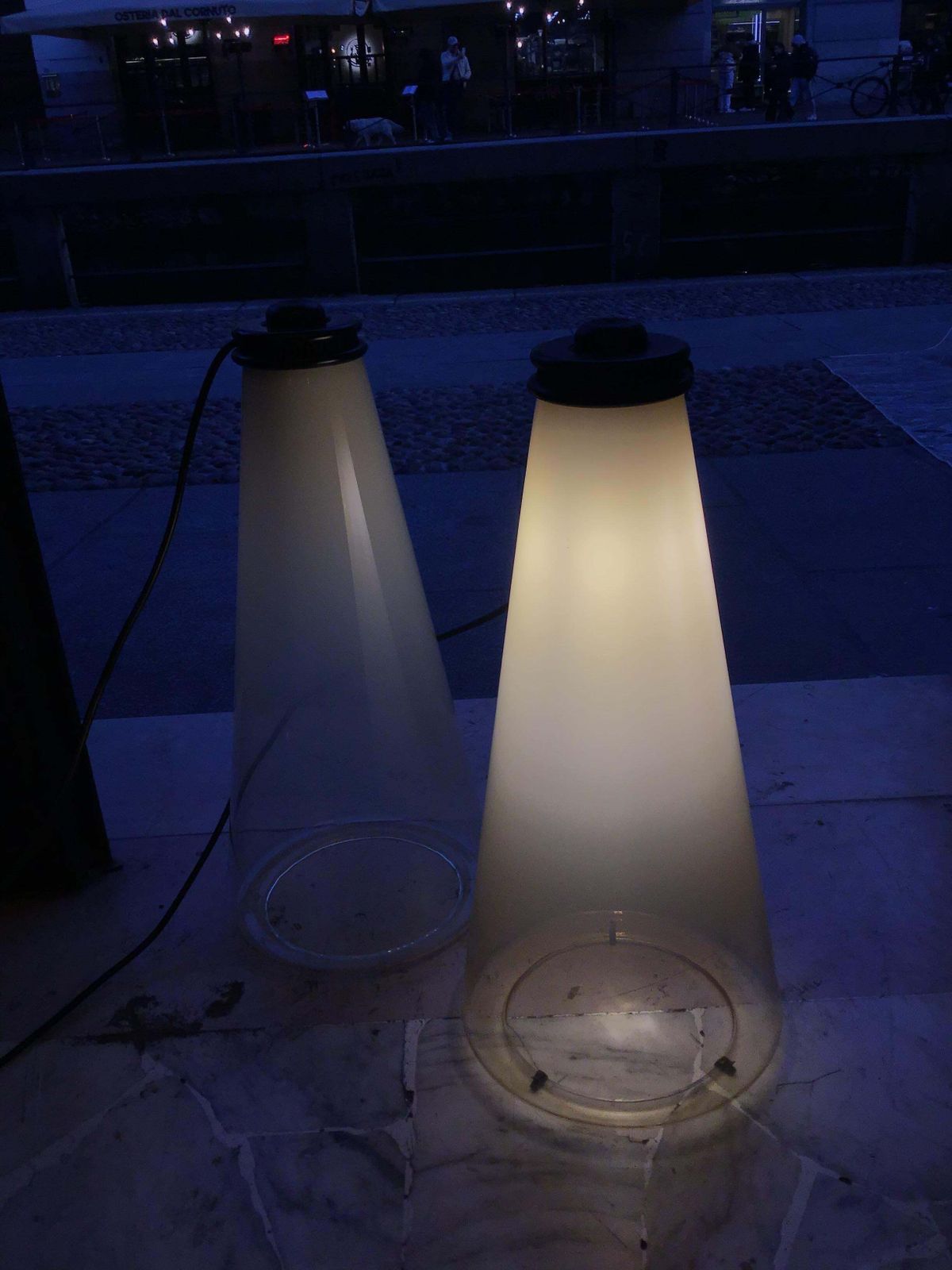 photo vintage Arteluce Couple Table Lamp Glass Metal 1975 Italy
