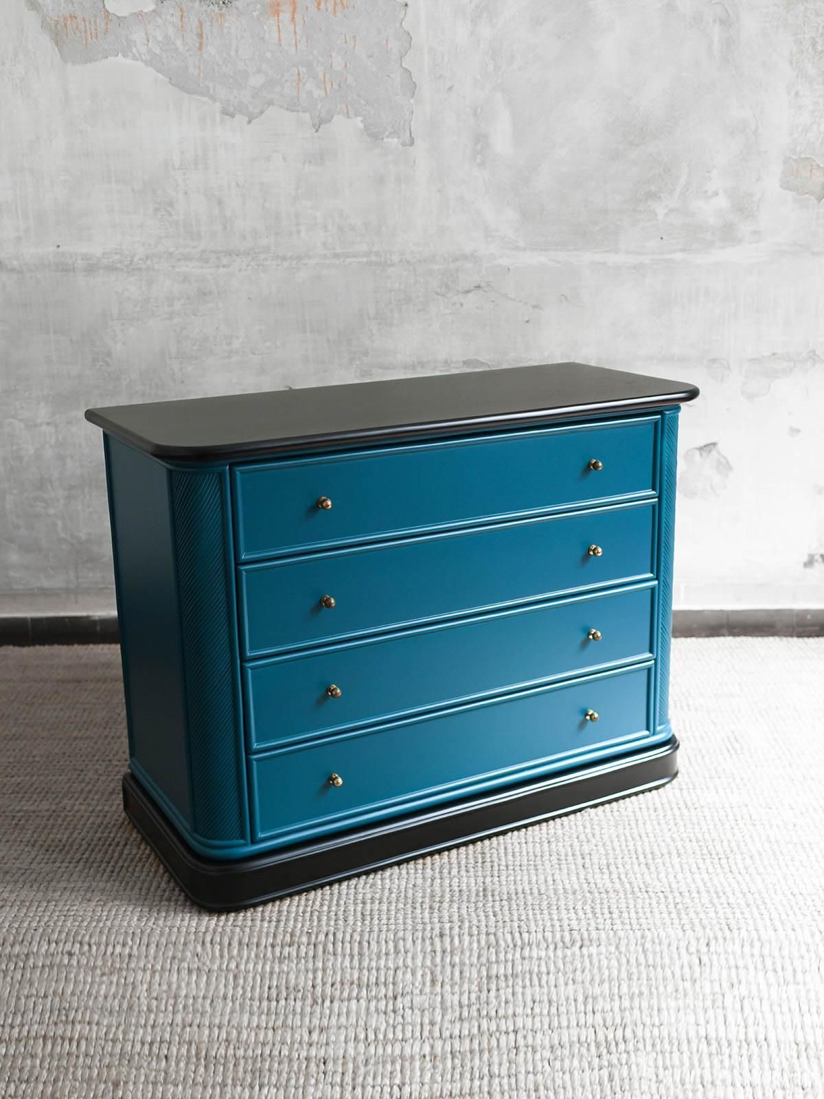 1980s Chest Of Drawers – Lacquered Series photo Furniture