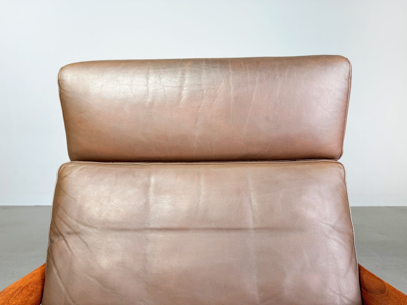 1150.0 Midcentury Armchair Niels Eilersen Illum Wikkelsø High Back Ottoman photo