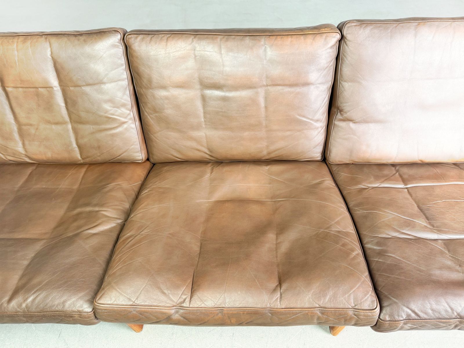 photo vinterior Mid Century 3 Zitsbank Niels Eilersen Illum Wikkelsø Couch Teak