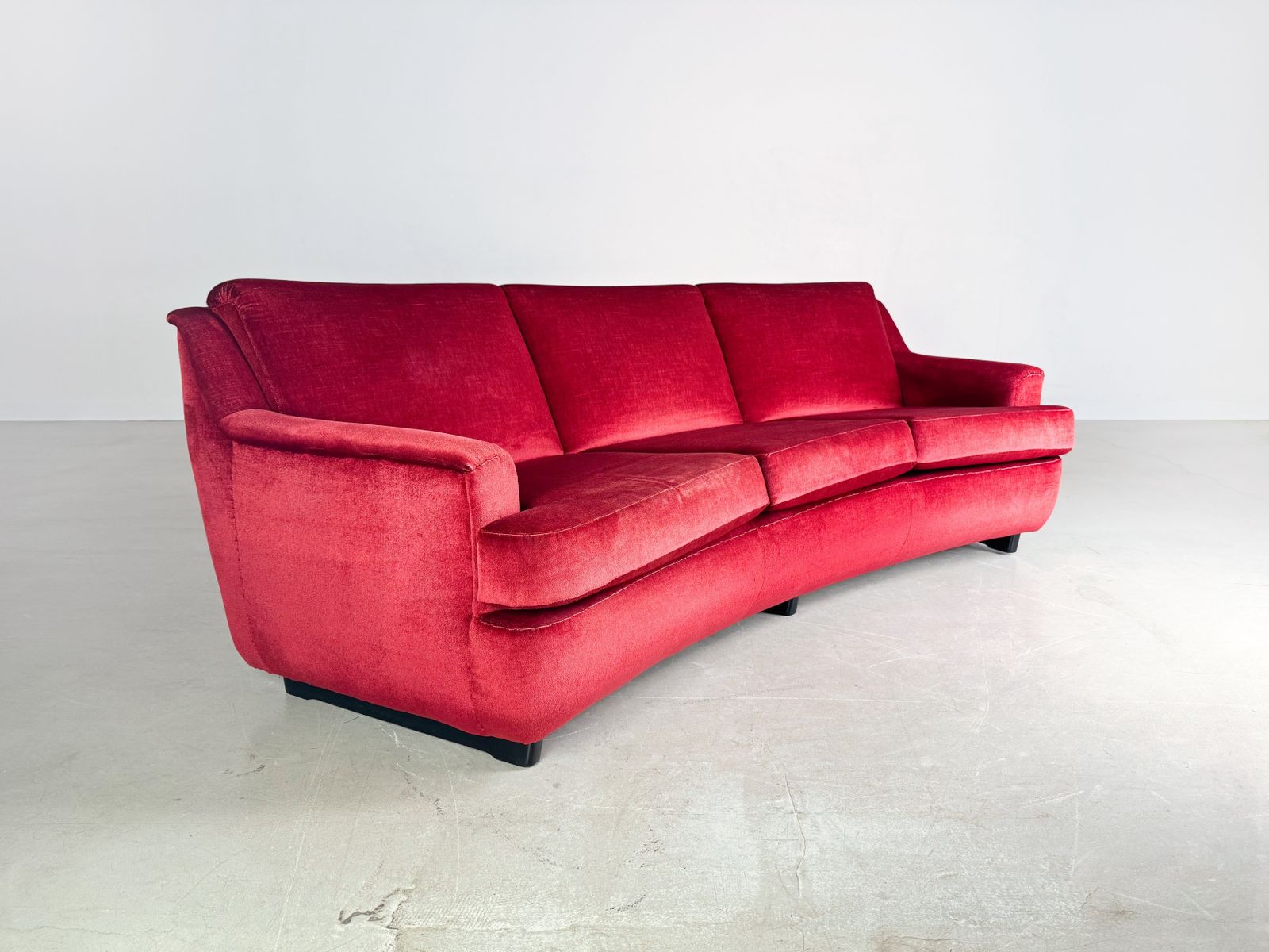 Mid Century Bank Vintage Sofa Jaren 1960 Rood Retro Fluweel photo vinterior