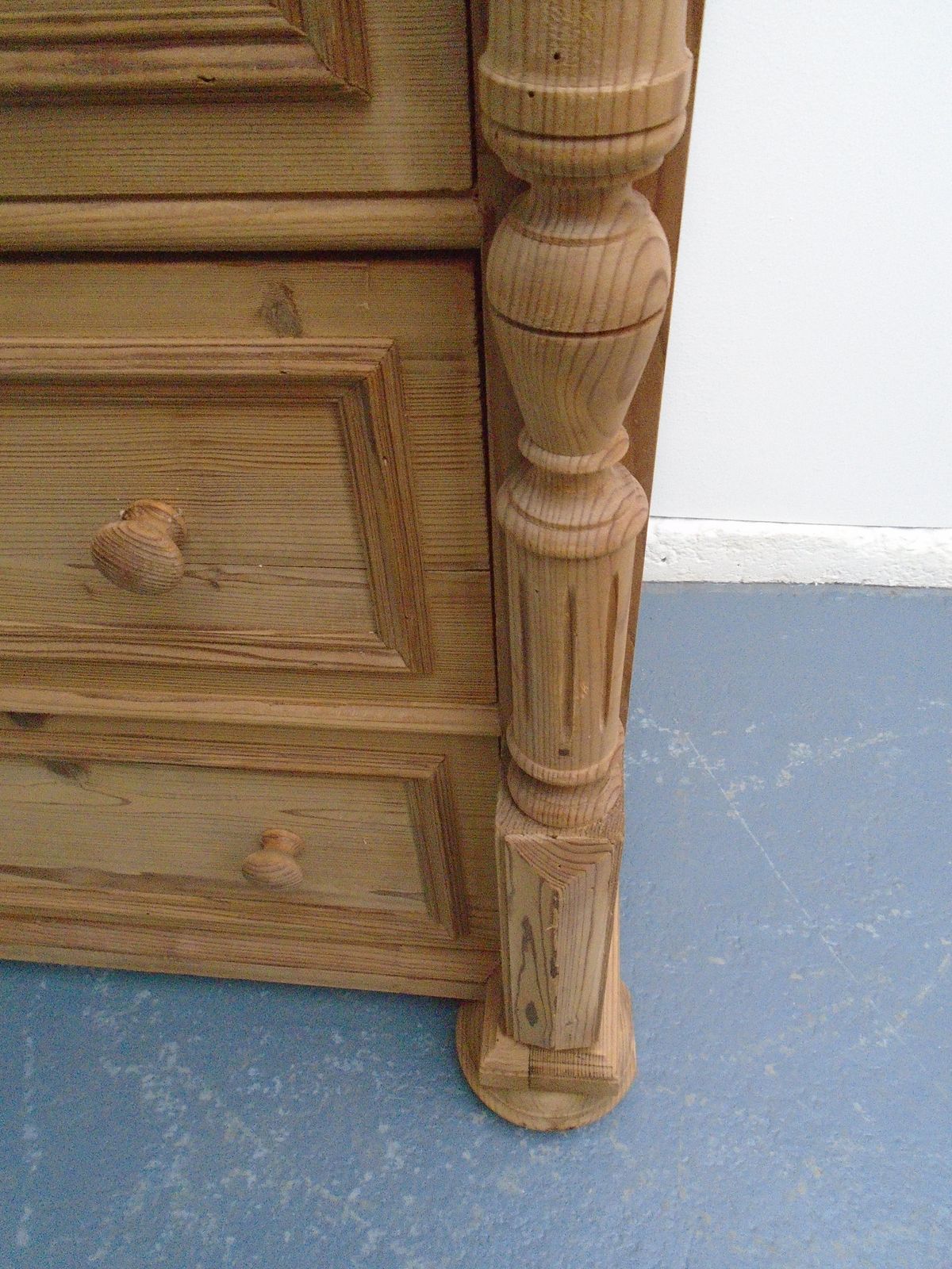 A Victorian Pine Tall 5 Drawer Chest Of Drawers To Wax / Paint photo 795.0