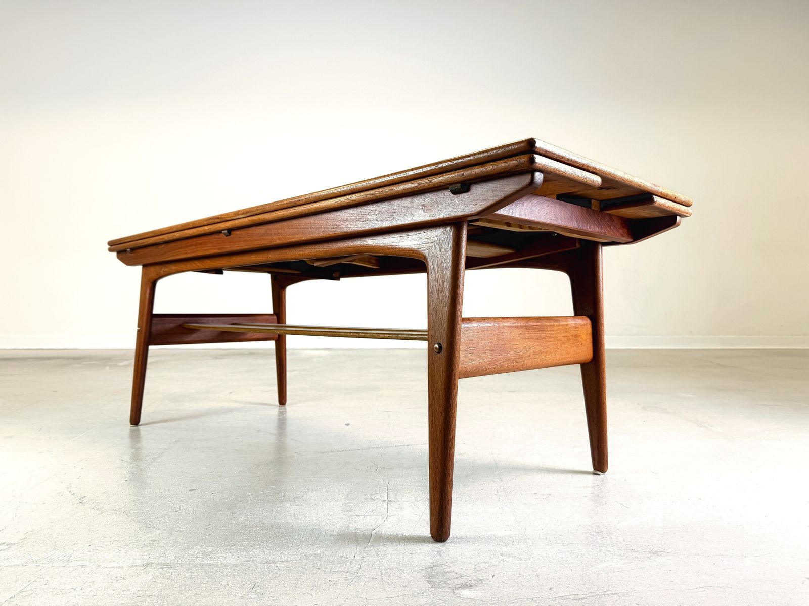Mid Century Kai Kristiansen Elevator Coffee Table Trioh Teak photo 1290.0