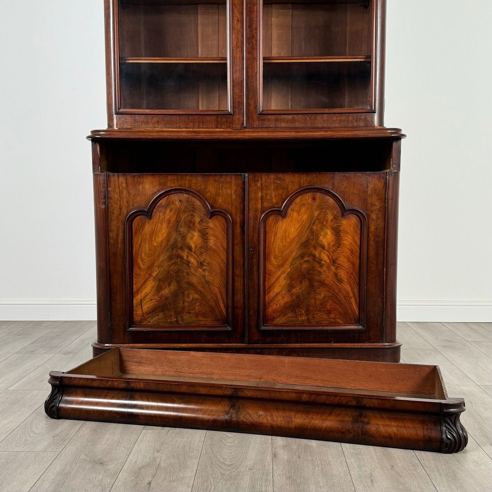 Furniture Antique 19th Century Finest Quality Bookcase In Mahogany photo