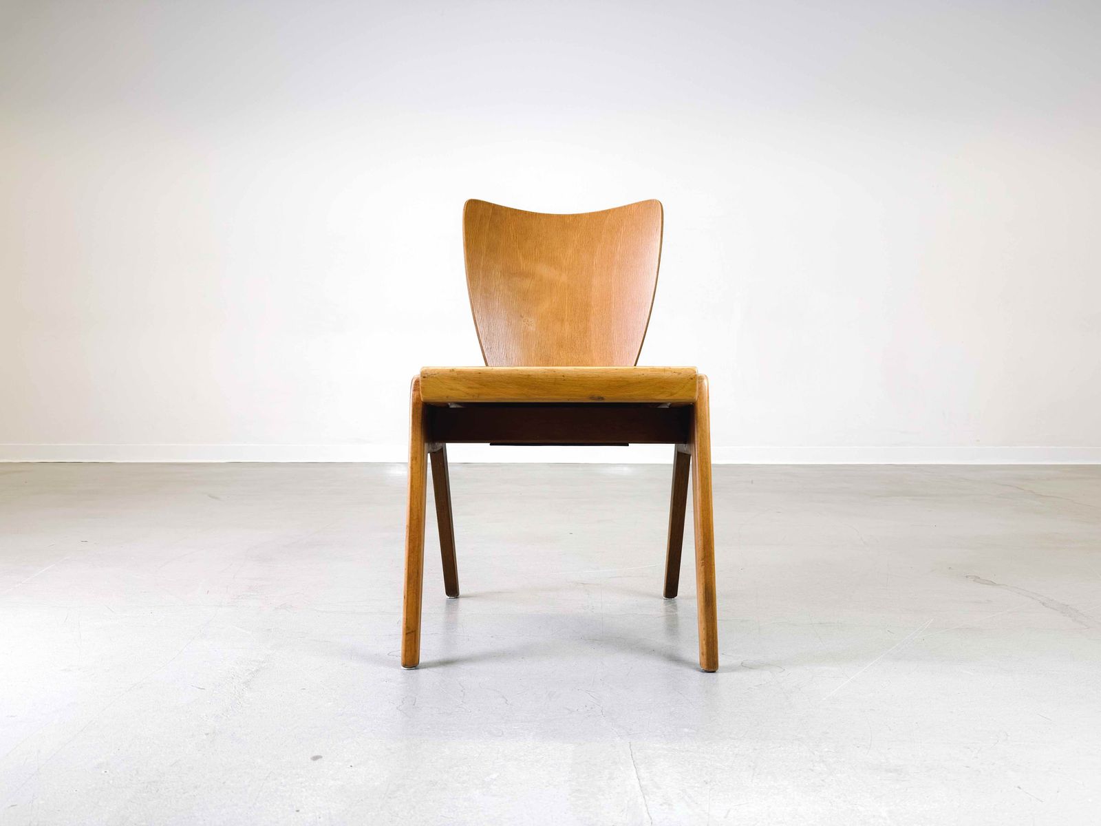 Set Of 4 Mid Century Chairs Kadeder Beech Vintage Stacking Chair photo 350.0