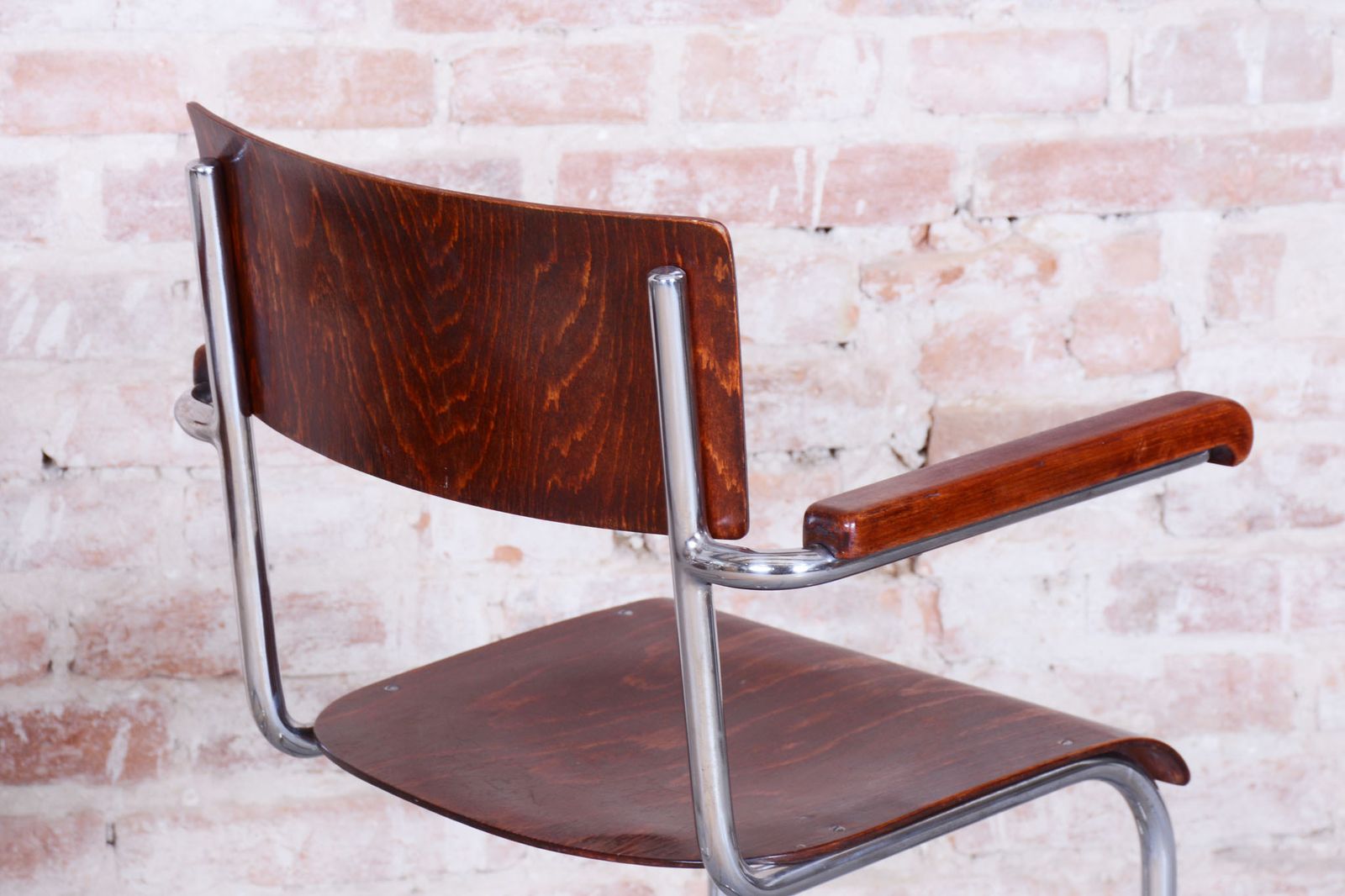Set Of 2 Restored Bauhaus Chairs, By Mart Stam, Chrome, Plywood, Germany, 1930s photo vintage