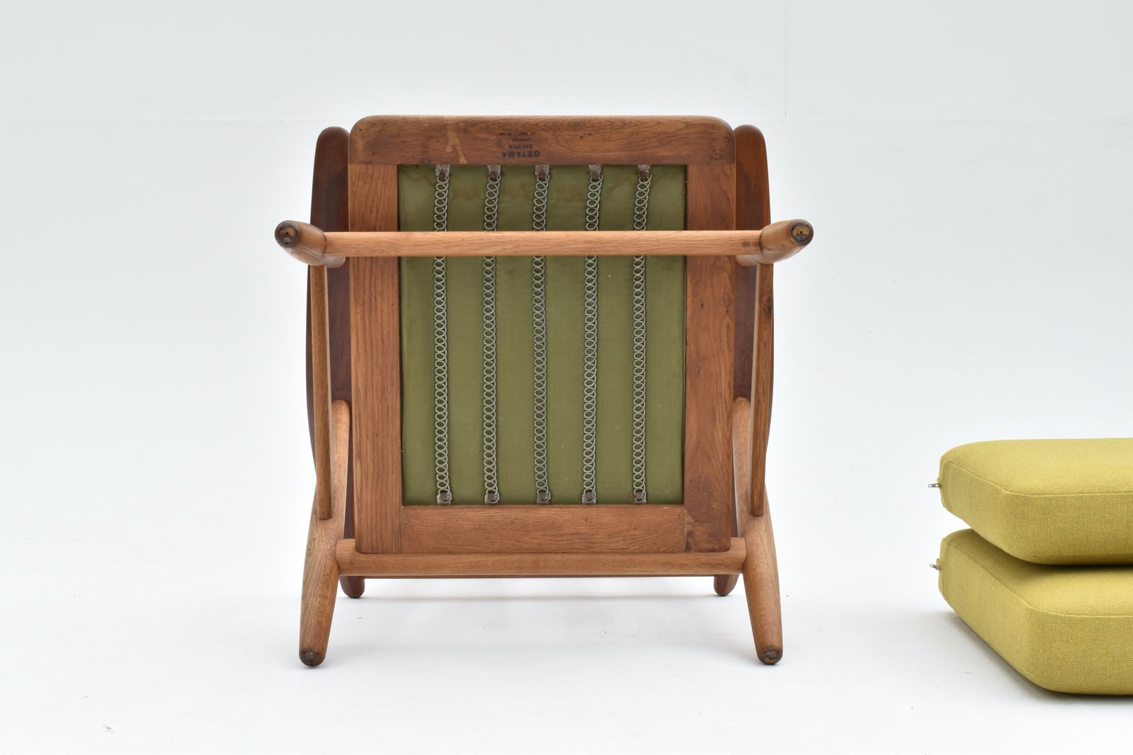 photo vinterior Hans Wegner Ge240 Oak & Teak Cigar Chair For Getama