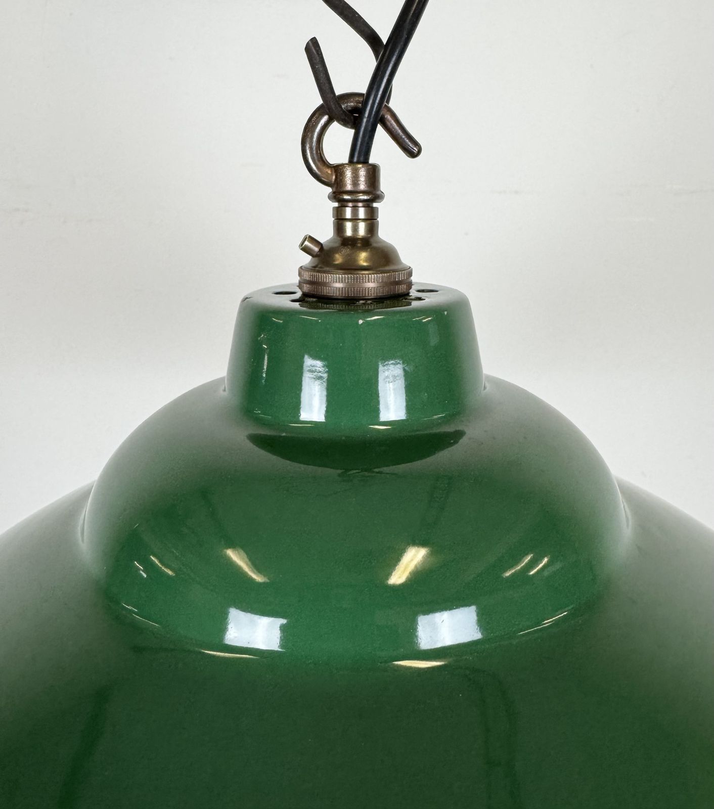 Industrial British Green Enamel Factory Pendant Lamp, 1960s photo vinterior