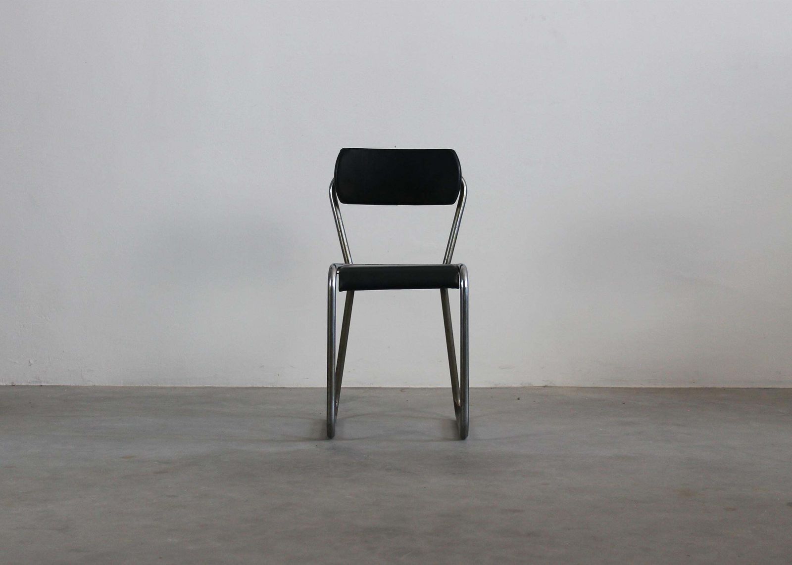 Gio Ponti Mid Century Modern Office Chair In Metal And Black Leather 1930s Italy photo for sale