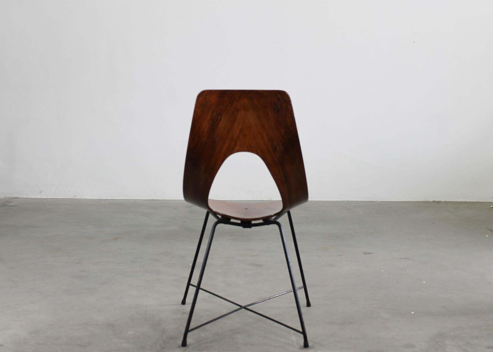 Augusto Bozzi Set Of Four Ariston Chairs In Plywood And Metal By Saporiti 1950s photo buy