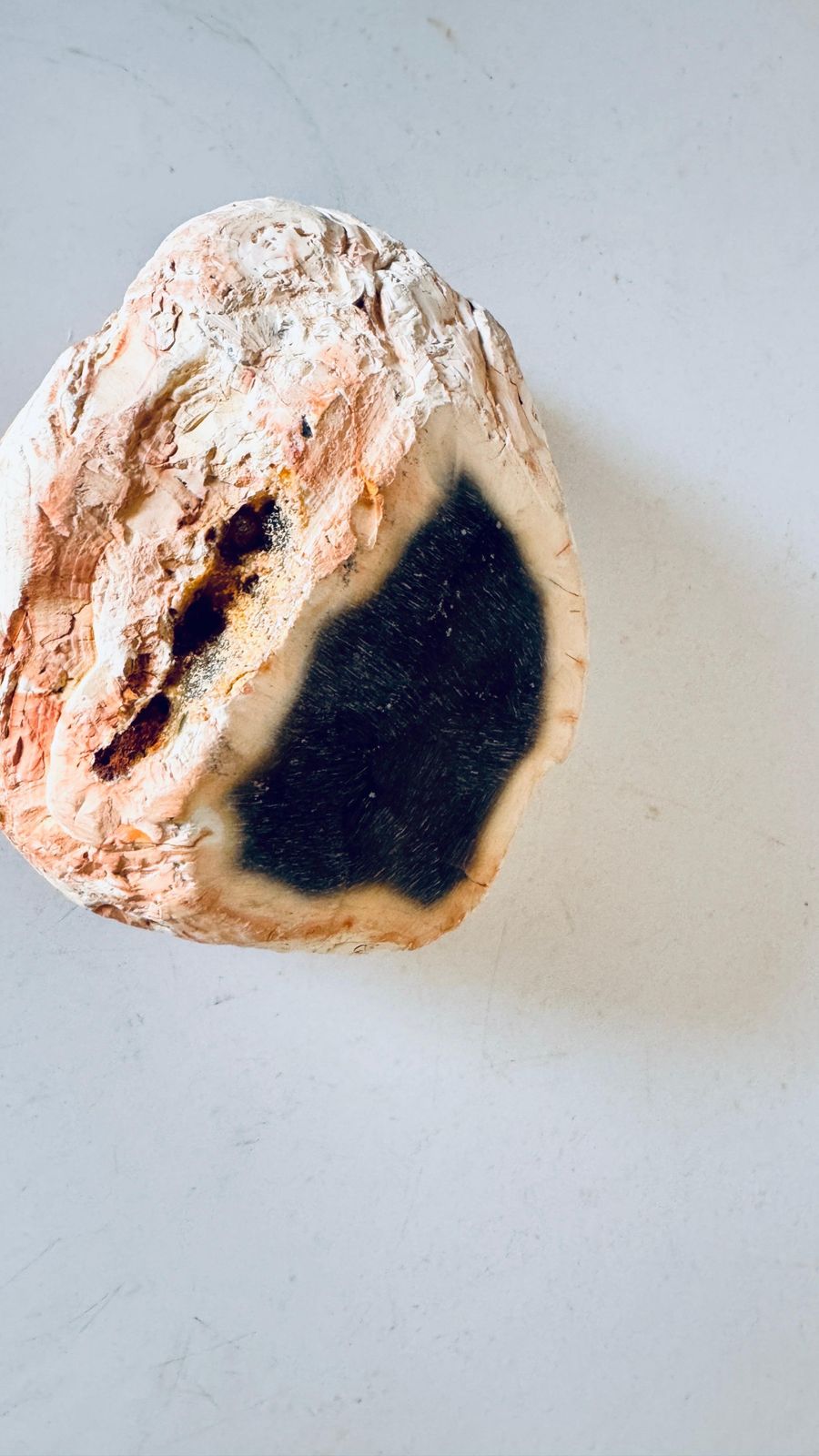 photo furniture 1960s Italian Freeform Onyx Ashtray, Polished Stone With Dark Brown White Pink