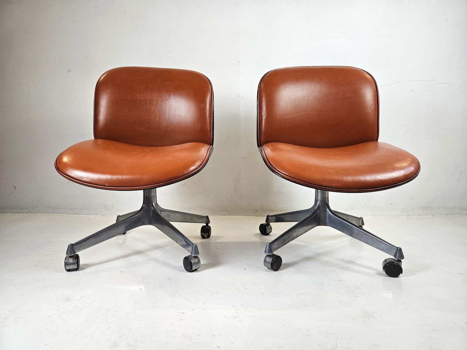 Pair Of Swivel Desk Chairs "Terni" By Ico Parisi For Mim Rome Italy photo vintage