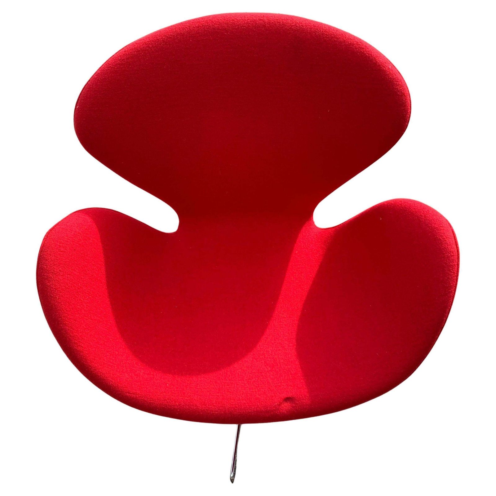 Arne Jacobsen Swan Chair (No Labels) In Red Upholstery On A Four Star Metal Base Two Chairs In Stock Price Per Chair Ol photo vinterior