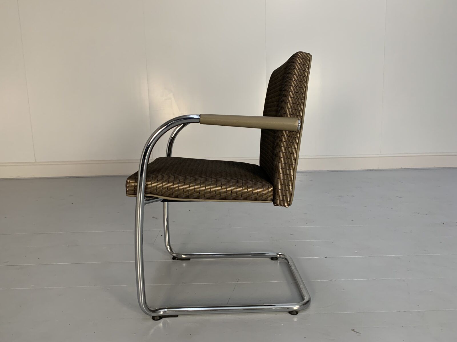 12 Vitra “Visasoft” Dining Meeting Chairs – In Gold Fabric & Leather photo buy
