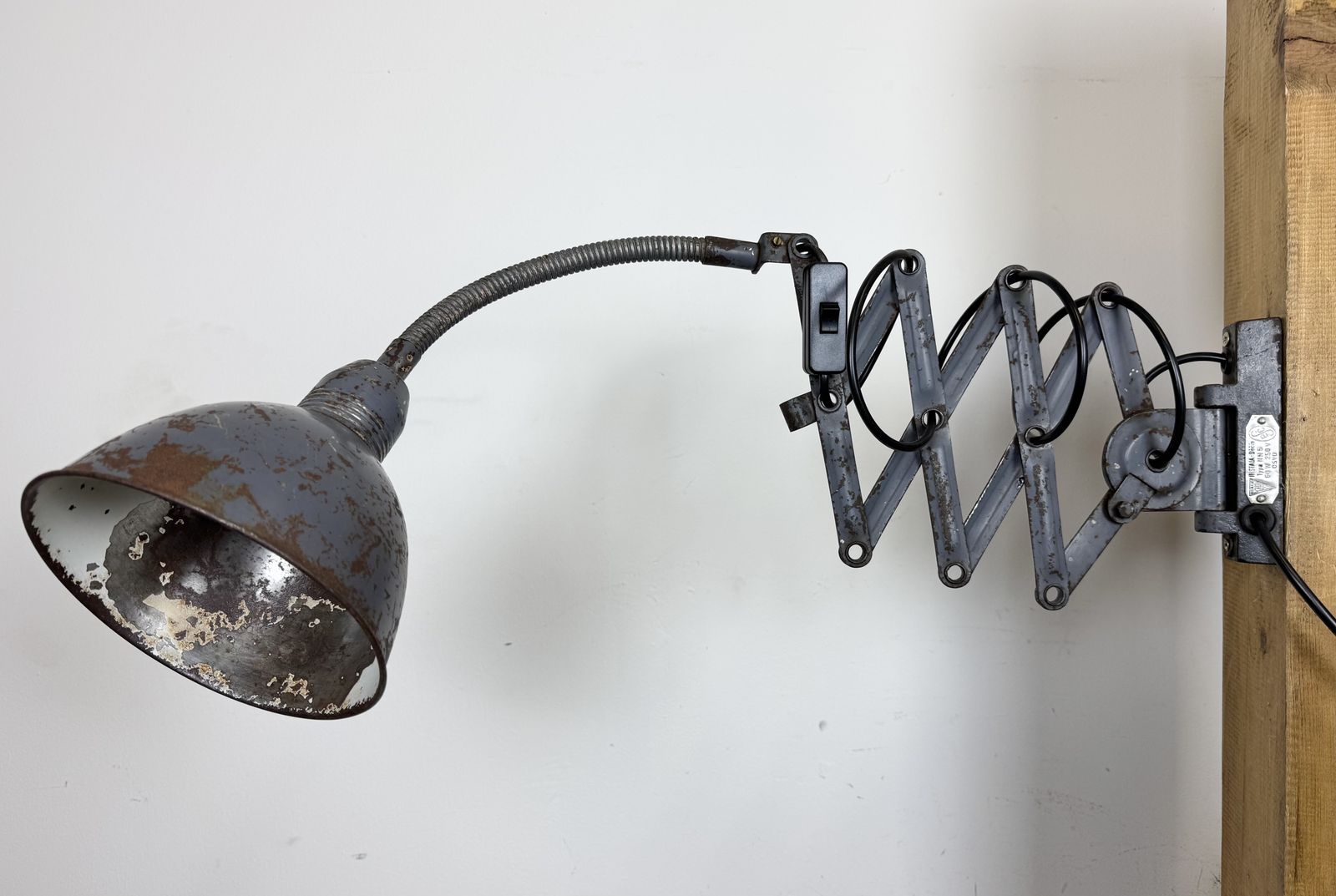 Grey Industrial Scissor Wall Lamp From Elektroinstala, 1960s photo 269.0