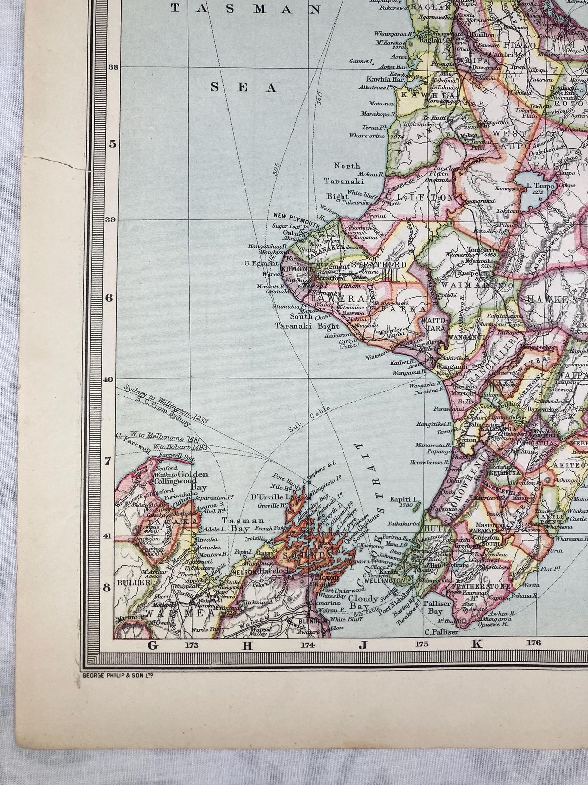 Original And Authentic Atlas Map Of New Zealand   Harmsworth Universal Atlas And Gazetteer (Circa 1900, Pre Wwi) photo vintage