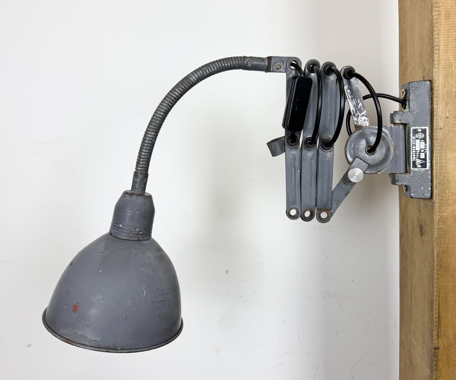 Grey Industrial Gooseneck Scissor Wall Lamp From Elektroinstala, 1960s photo vinterior