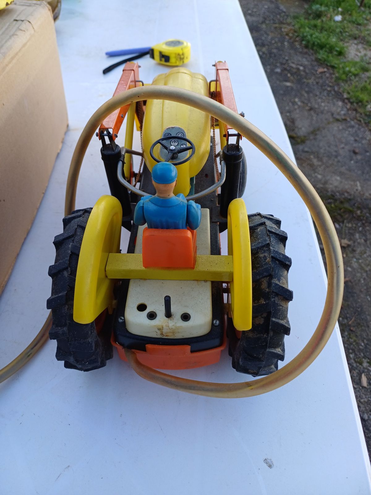 186.0 Old Toy Tractor Yumbo Retro Excavado Electrica photo