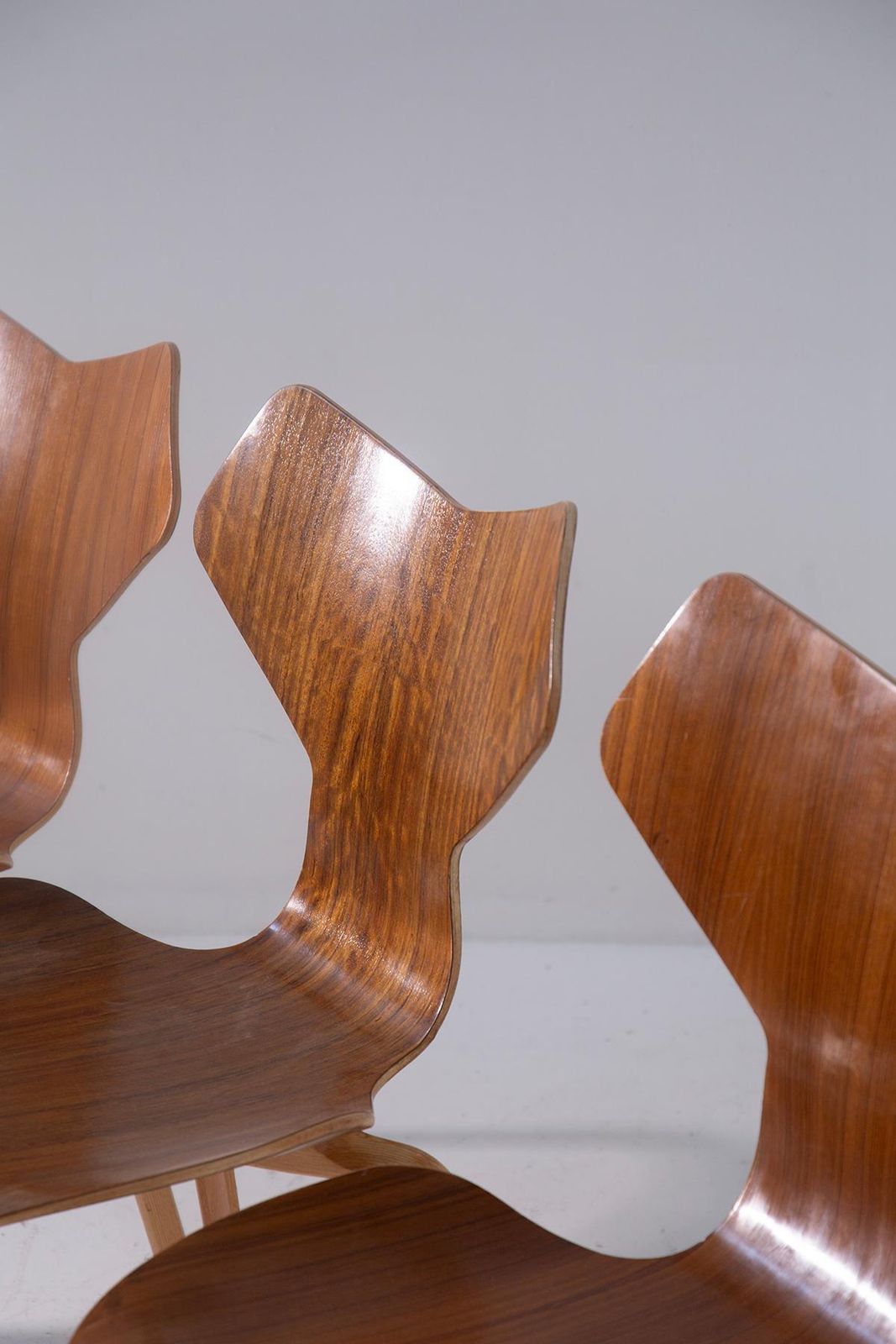 Set Of Six Chairs By Arne Jacobsen Mod. Grand Prix Prod. Fritz Hansen photo for sale