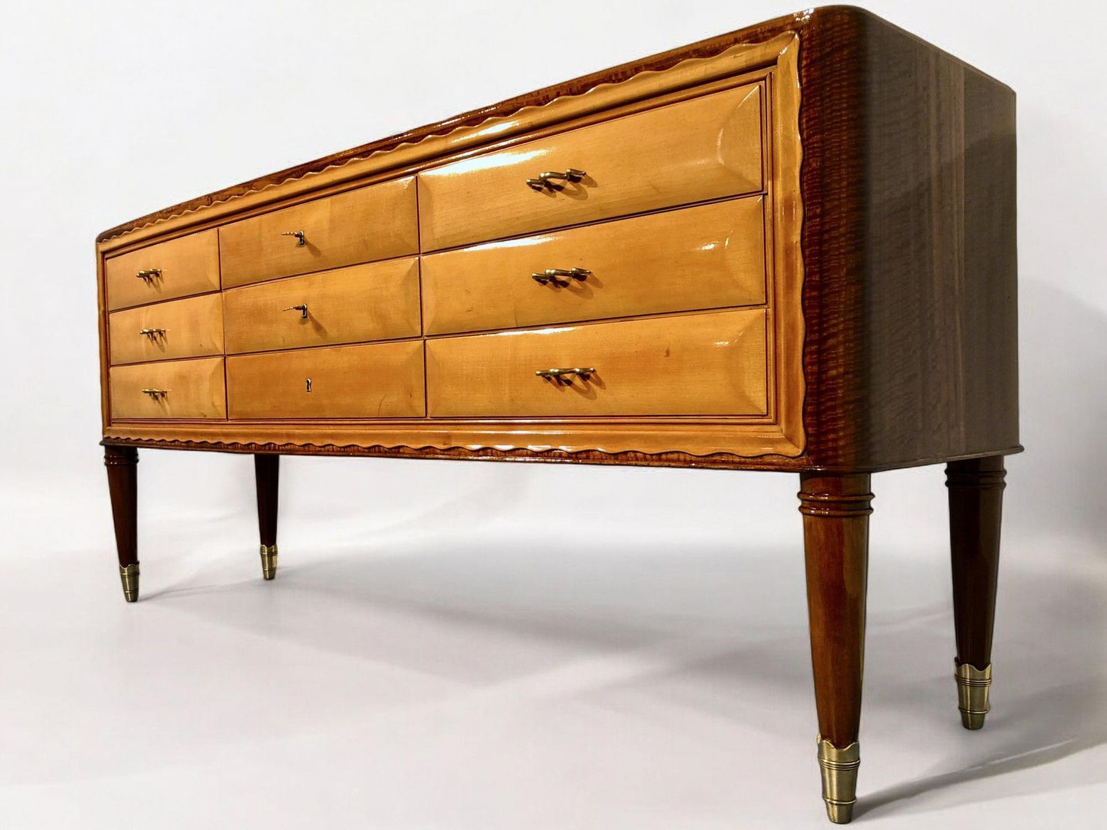 Italian Mid Century Modern Chest Of Drawers By Paolo Buffa, 1950s photo vinterior