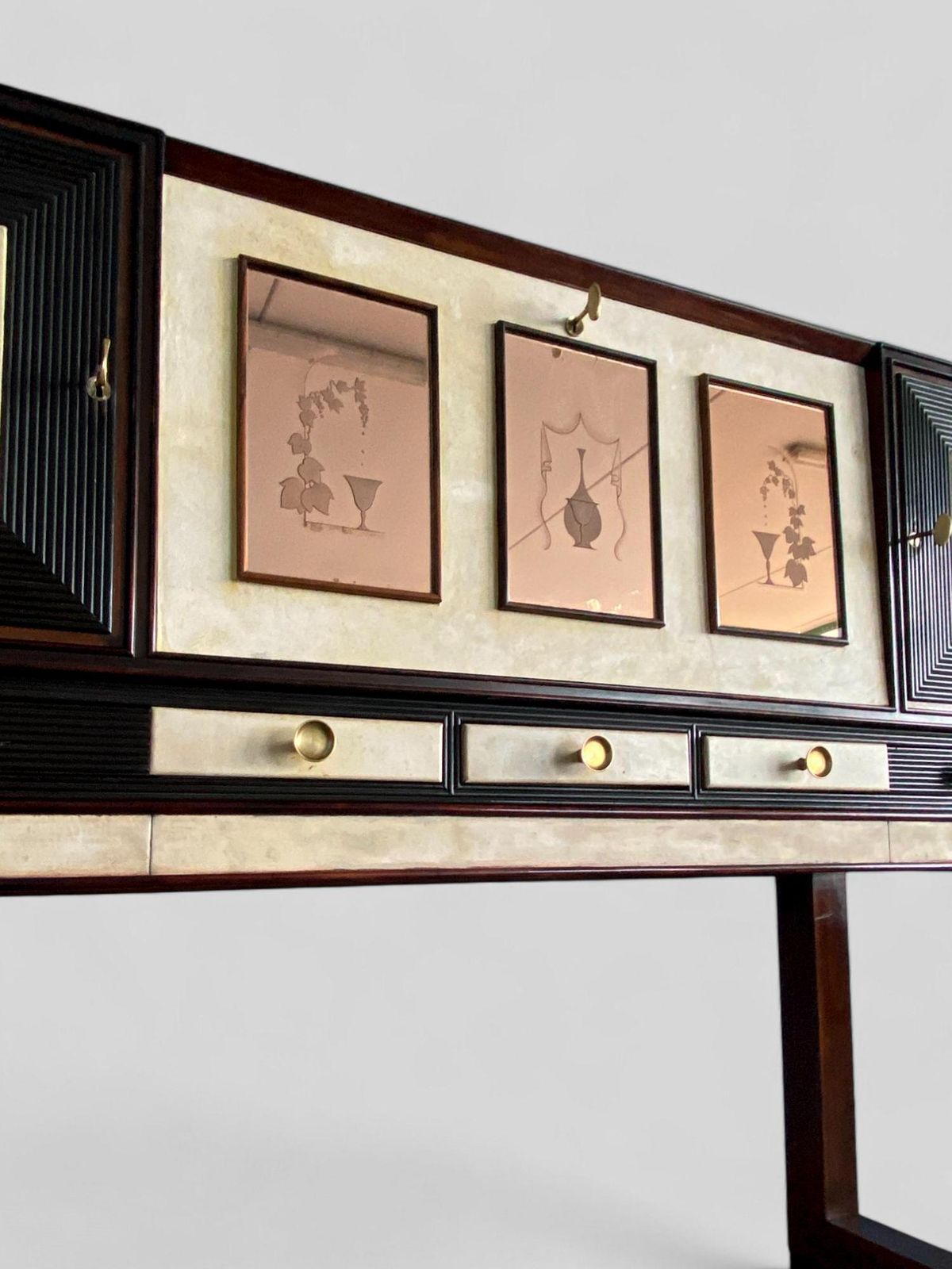 Italian Art Deco Parchment Cabinet Bar Attributed To Osvaldo Borsani, 1940s photo vintage