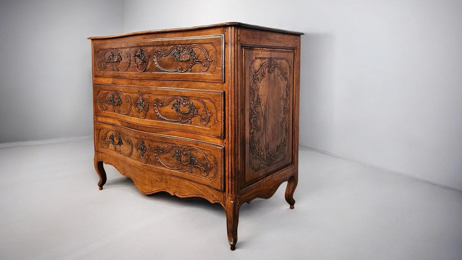 Italian Antique Luigi XV Chest Of Drawers In Solid Walnut, 1750s photo furniture