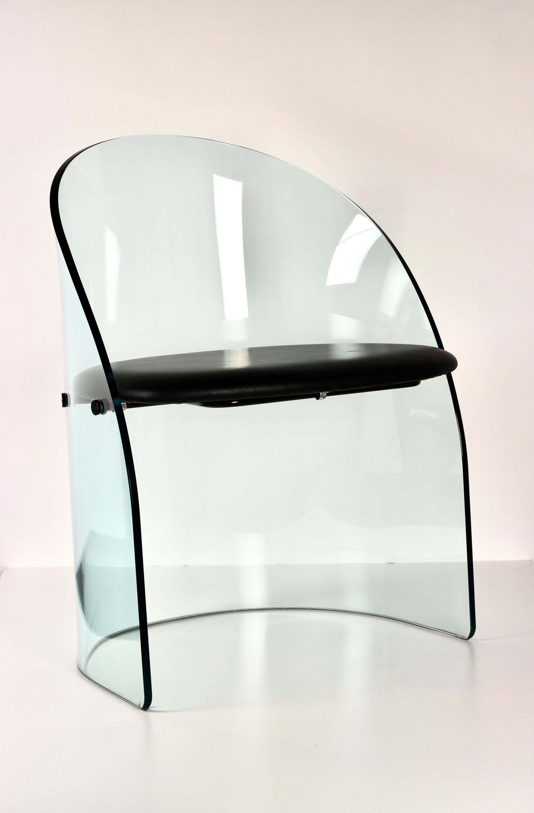 photo vintage Glass Chair In The Manner Of Louis Dierra