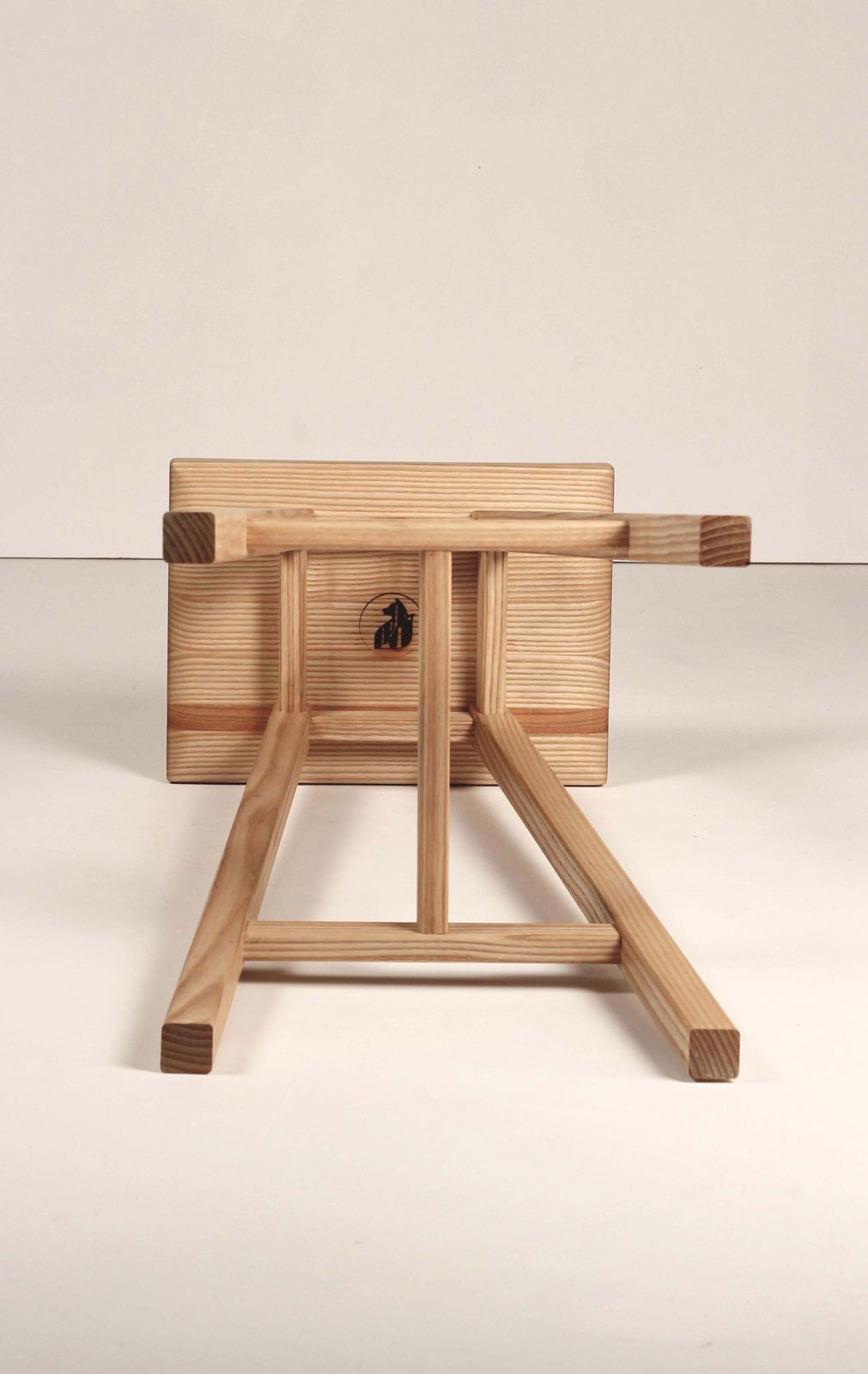 photo vinterior Bespoke Yama Stool:Scandinavian & Japanese Design With English Craftsmanship