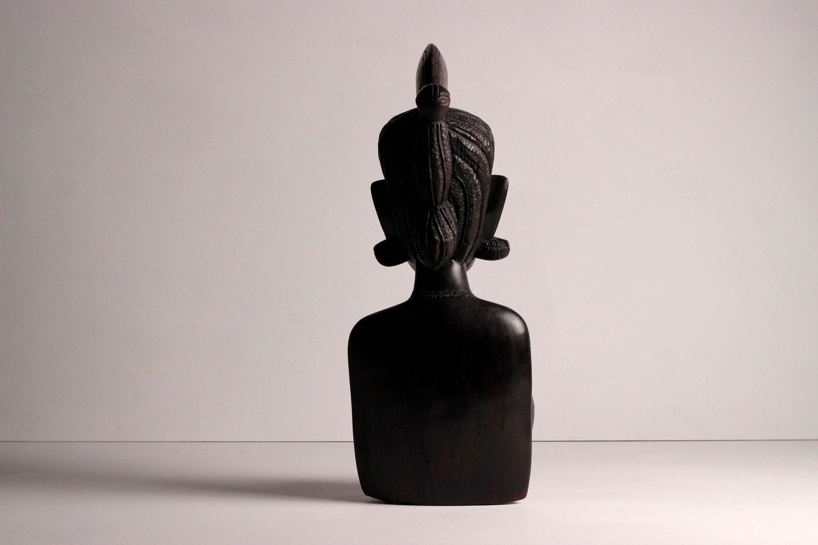 photo vintage African Wood Female Bust Figurative Sculpture Mandinka Woman