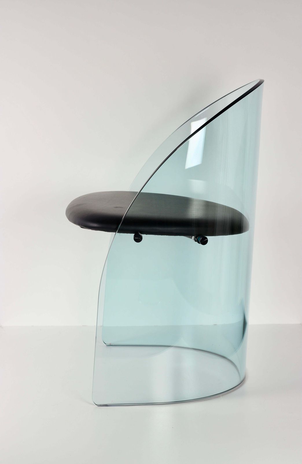 photo vintage Glass Chair In The Manner Of Louis Dierra