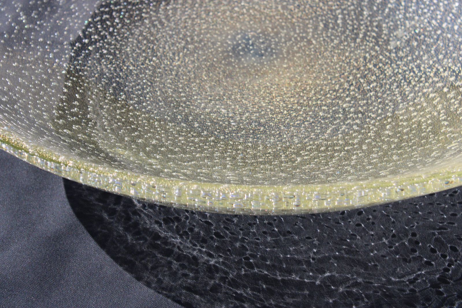 Seguso Large Oval Concave Plate With Bubbles And Gold Dust 1950s Great Quality photo Home Decor