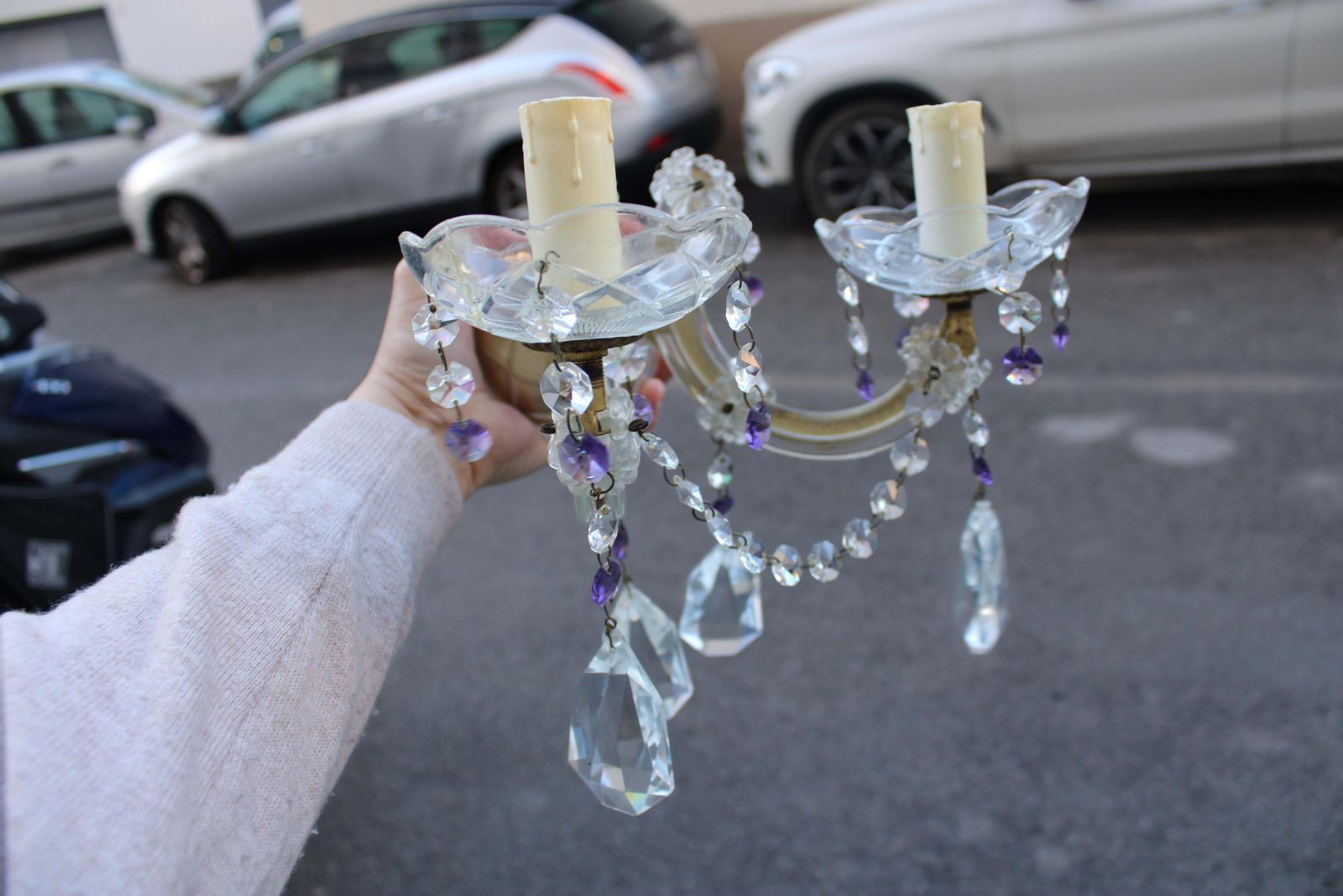 photo vinterior Pair Of Mid Century Maria Theresa Crystal Wall Lamps