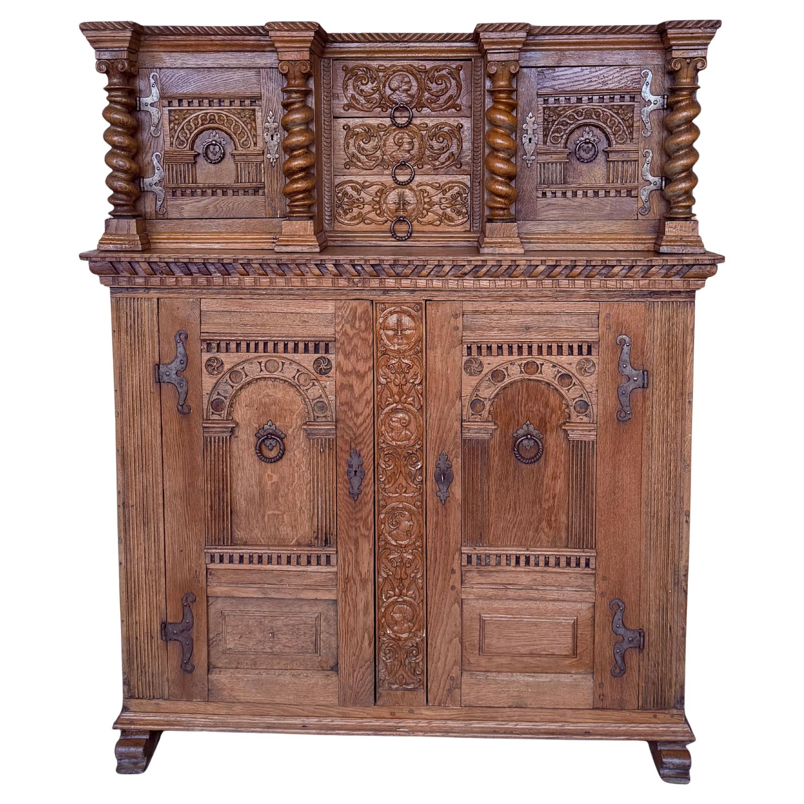 Cabinet hollandais vintage sculpté à la main, style boho
