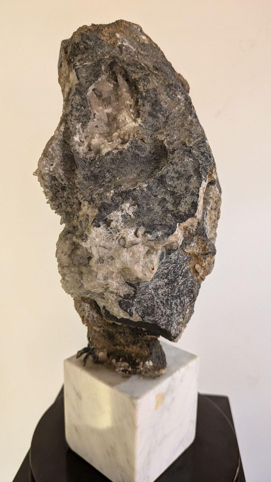 2058.0 Aurelio Teno (1927/2013) Owl Shaped Sculpture, Natural Stone And Bronze photo