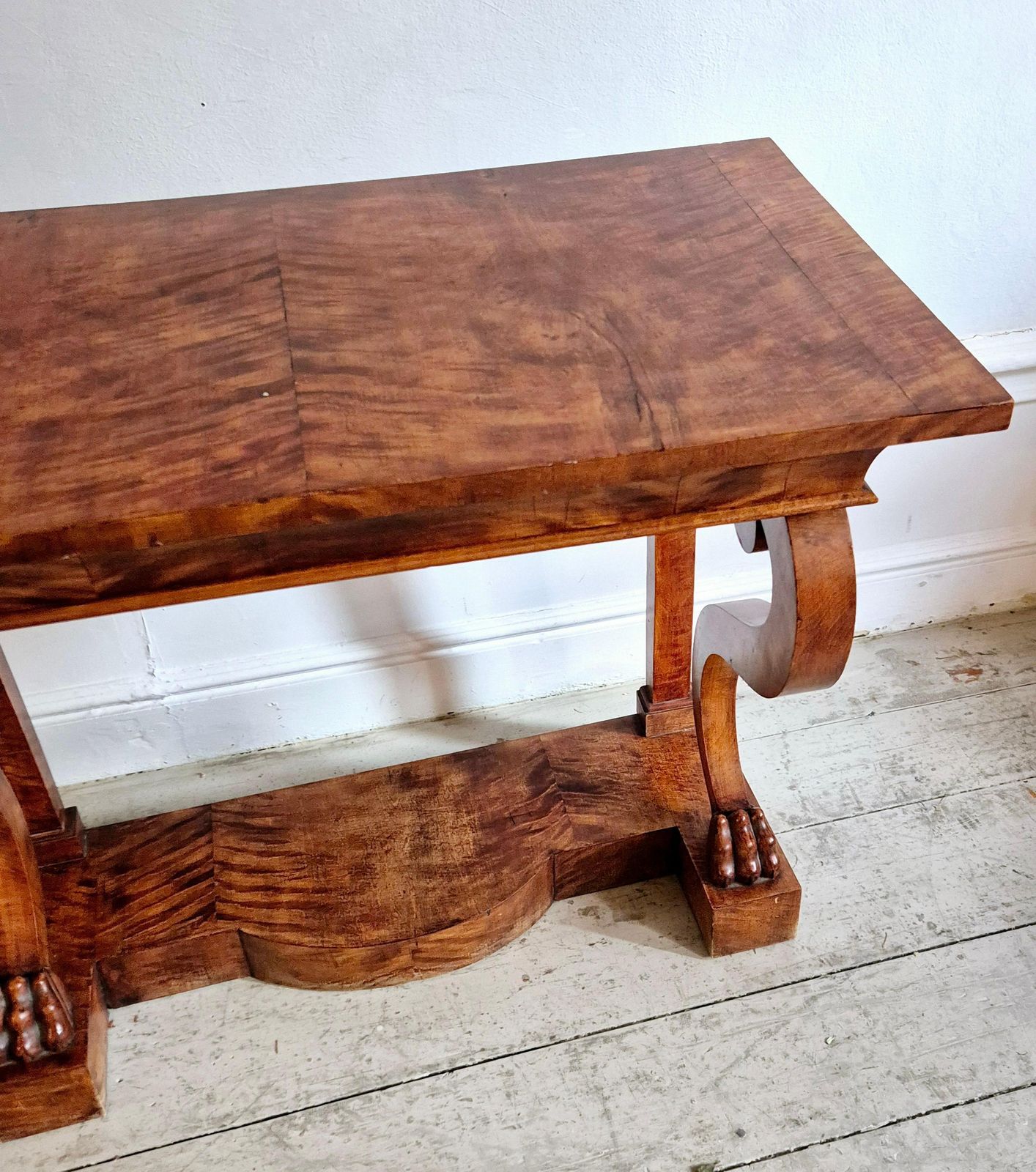 photo furniture Exceptional Console In Alder Veneer, Empire / Karl Johan, Sweden Early 1800s