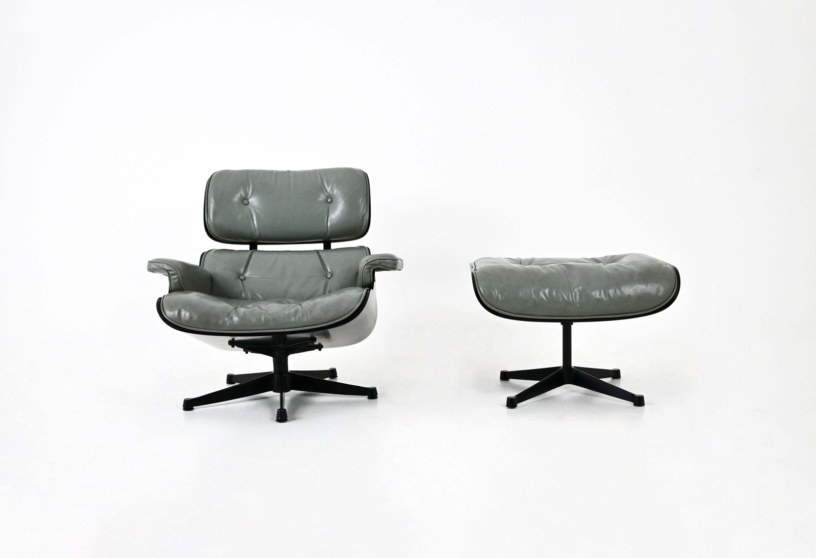 Lounge Chair By Charles & Ray Eames For Herman Miller, 1970s photo vinterior