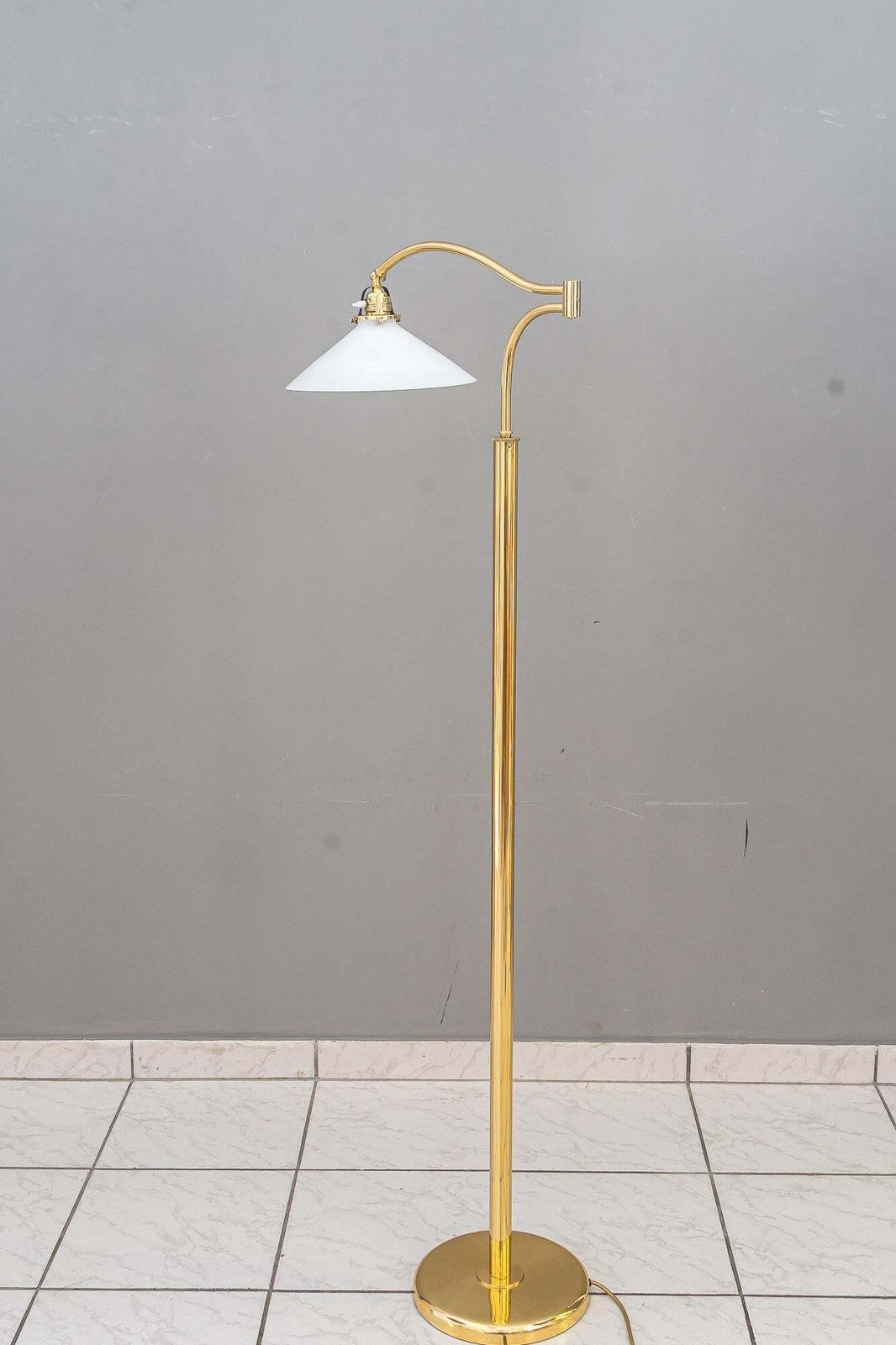 photo furniture Sviweling And Hight Adjustable Art Deco Floor Lamp Vienna Around 1920s