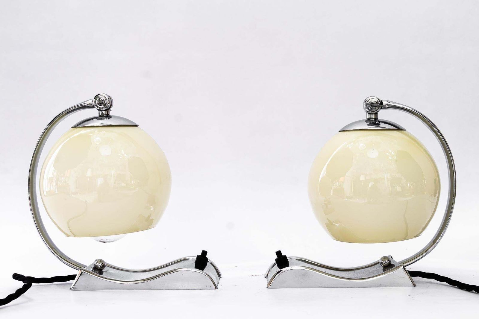 2 Art Deco Chromed Table Lamps With Original Old Glass Shades Around 1920s photo buy