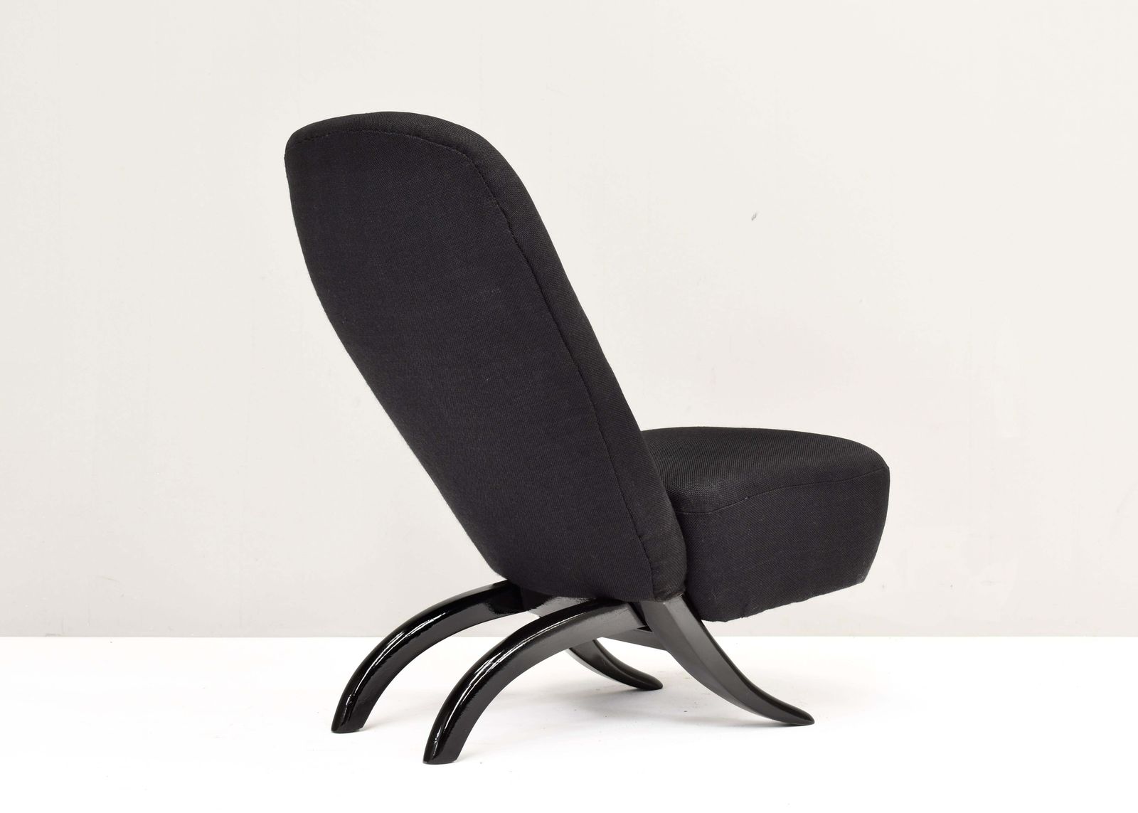 photo furniture Congo Chair By Theo Ruth For Artifort, Netherlands – 1952