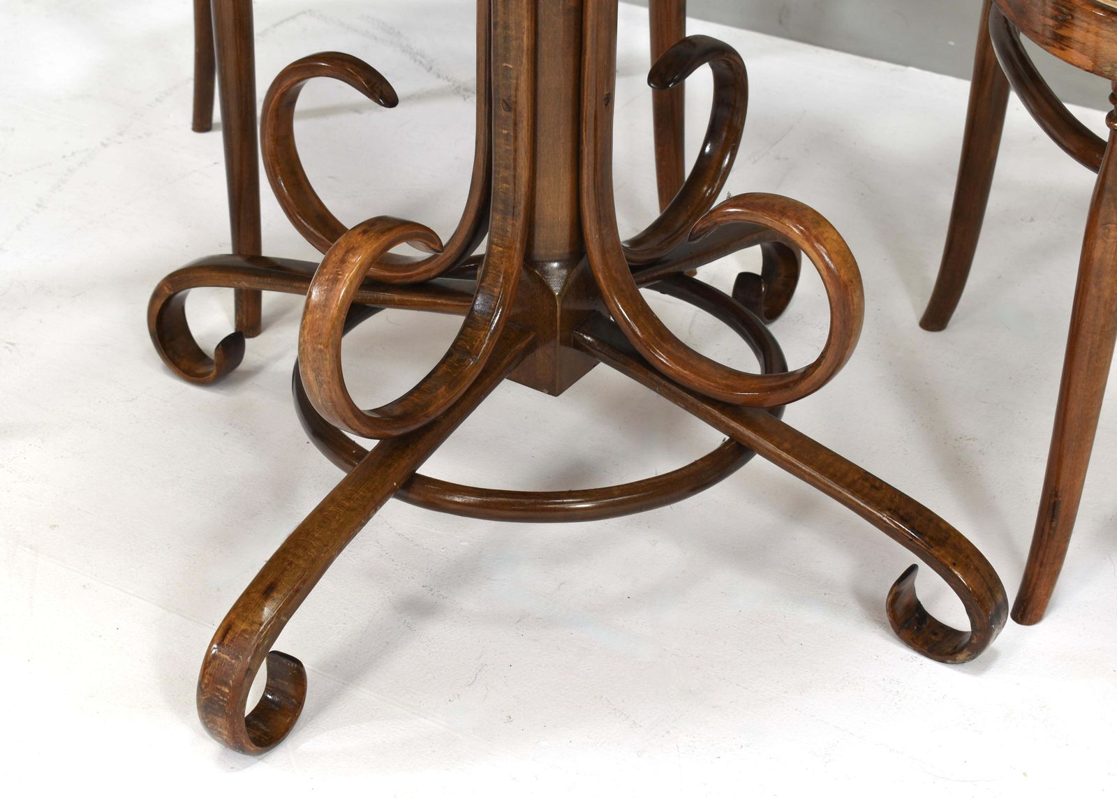 photo furniture Early Michael Thonet Bistro Dining Table In Bentwood And Cane   Austria