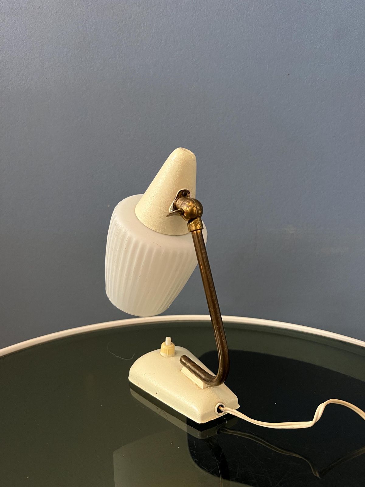 Mid Century Art Deco Bureaulamp Met Opalineglas photo vintage