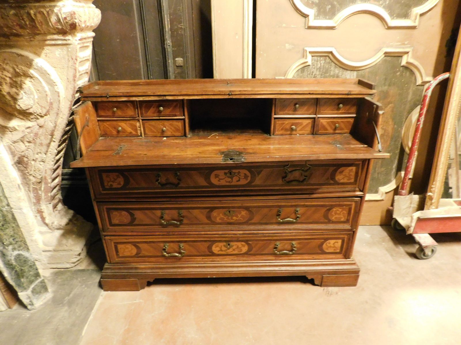 Folding Chest Of Drawers In Walnut With Inlays, Italy photo 5497.0