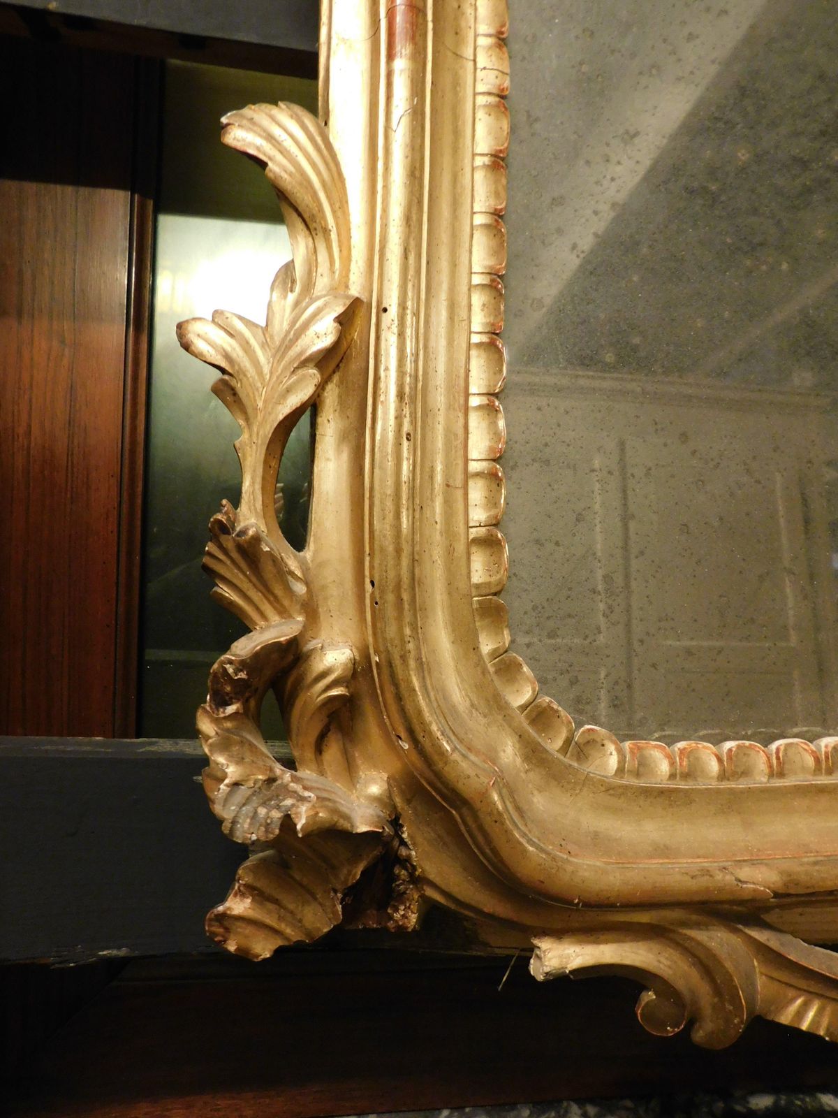 Mirror In Lacquered And Gilded Wood, Rich Cymatium Carved With Shell, Italy photo Home Decor