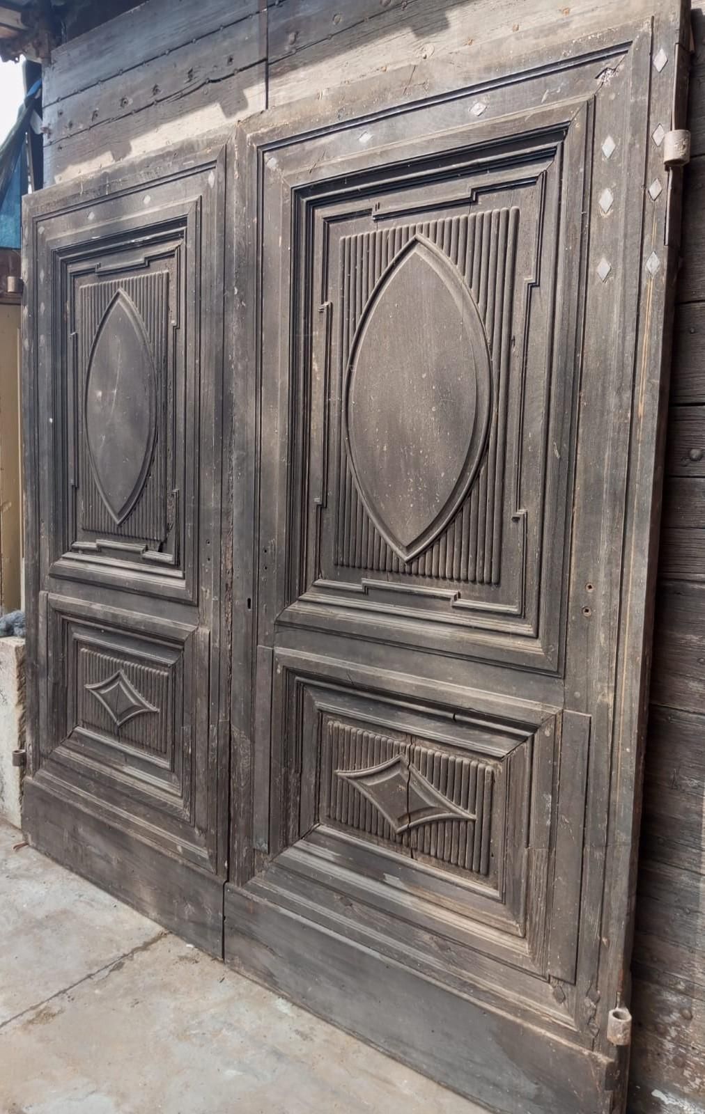 Big Entrance Main Door In Carved Walnut Wood, Italy photo buy